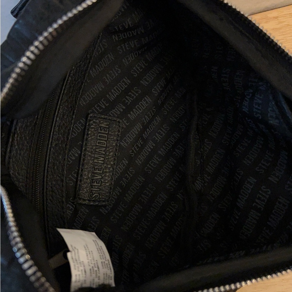 Steve Madden Signature Hip Belt Bag Embossed Black - Picture 9 of 14